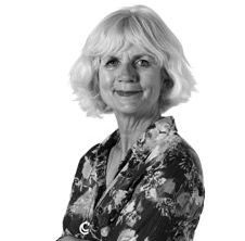 Caroline-Bell-small-image