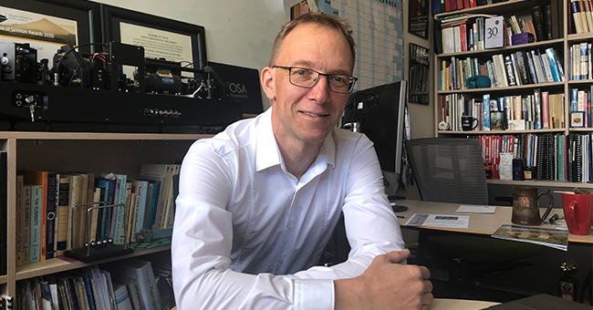 Associate Professor Harald Schwefel has received a Google Academic Research Award.