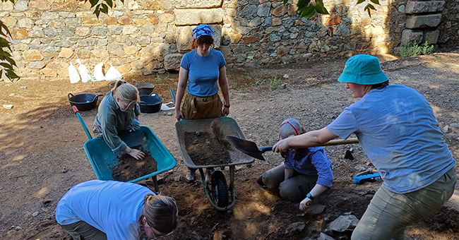 Some of the team of Otago archaeology students and graduates excavating in Spain.