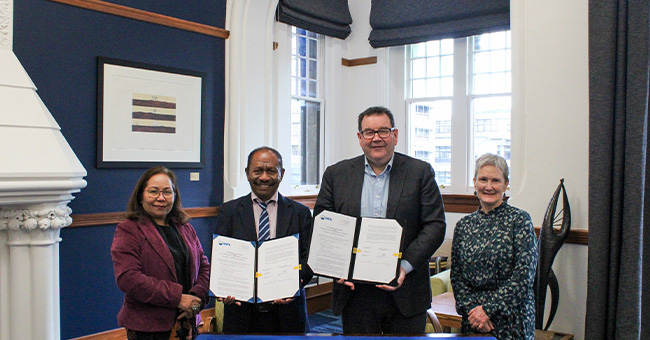 Timor story thumbnail imageNational university of Timor-Leste, Universidade Nacional Timor Lorosa’e (UNTL) Vice-Rector of Students Affairs, Dr Ligia Tomas Correia, UNTL Rector Professor Dr João Martins, Vice-Chancellor Grant Robertson and Dr Sue McAllister, at the recent signing of the MOU between UNTL and the University of Otago.